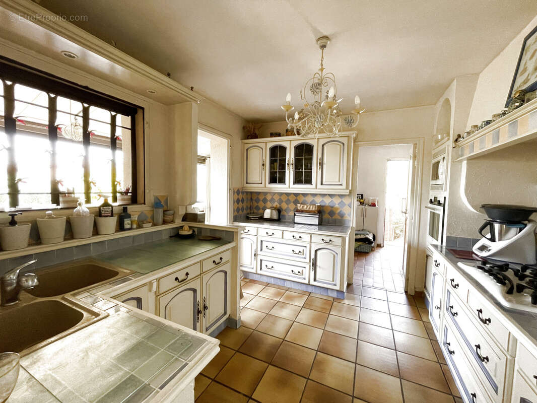 Maison à LA LONDE-LES-MAURES