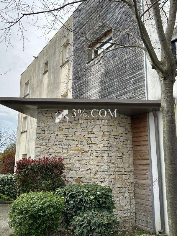 Appartement à SAINT-CHRISTOL-LES-ALES