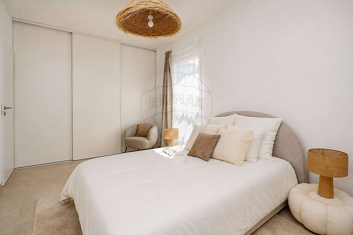 Appartement à VILLENEUVE-LOUBET