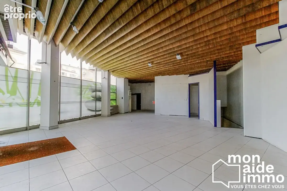 Commerce 148 m² à Mont-De-Marsan  - photo 2