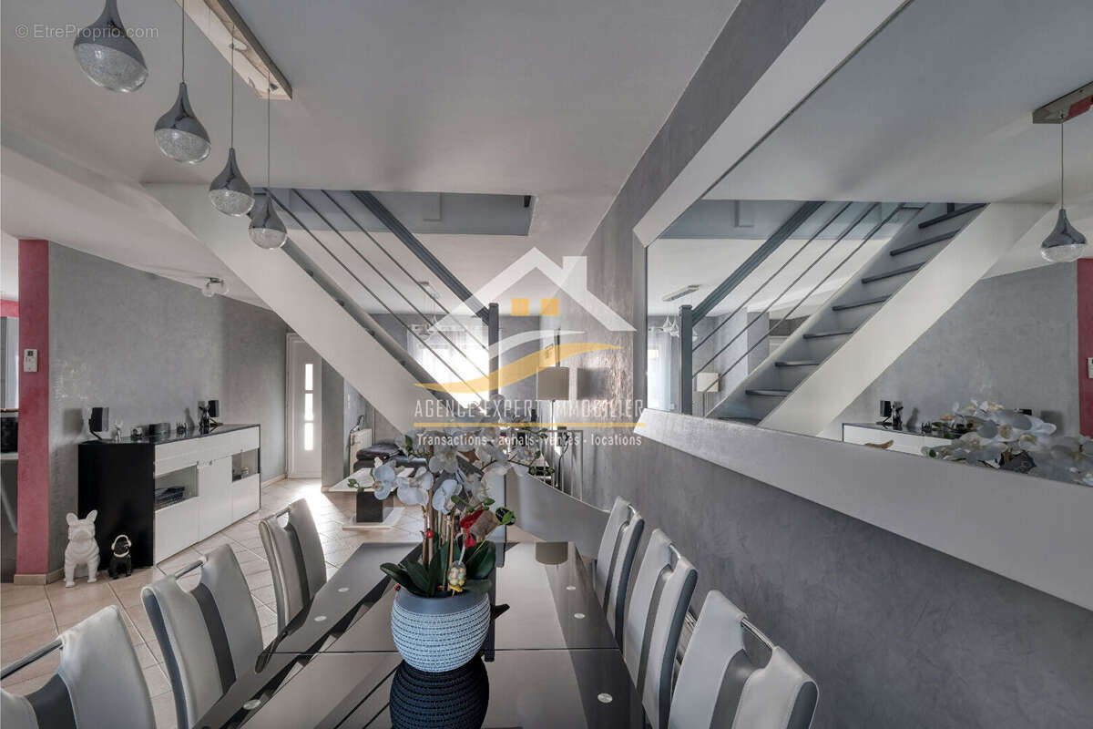 Maison à BALLAINVILLIERS