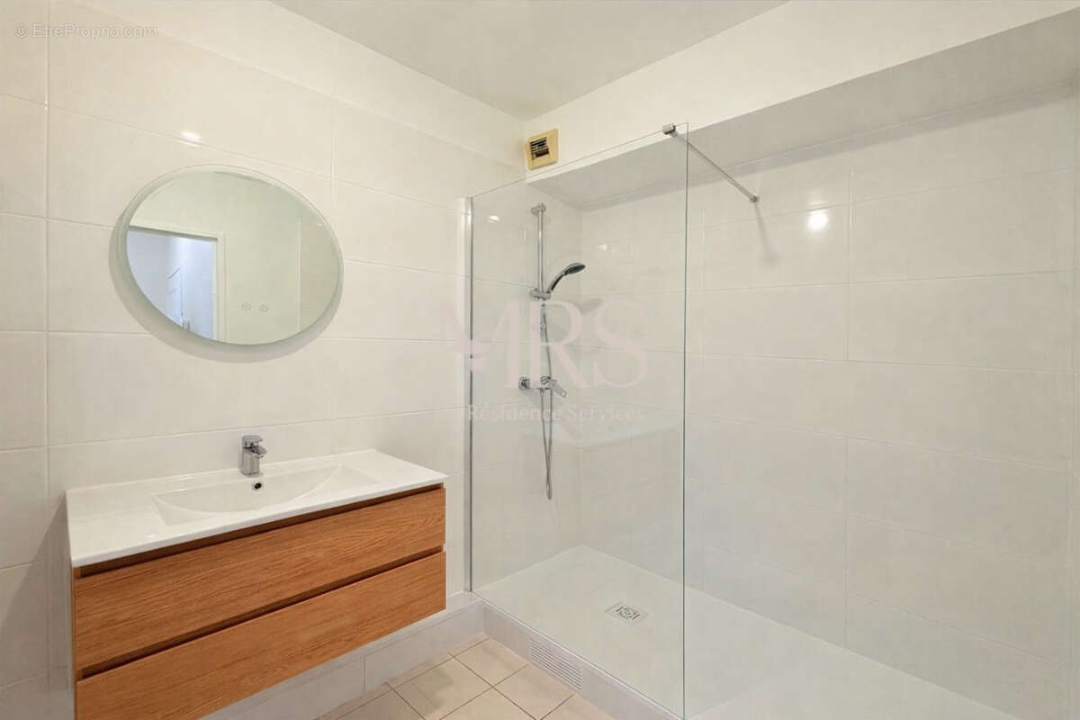 Appartement 32 m² à Rueil-Malmaison  - photo 3