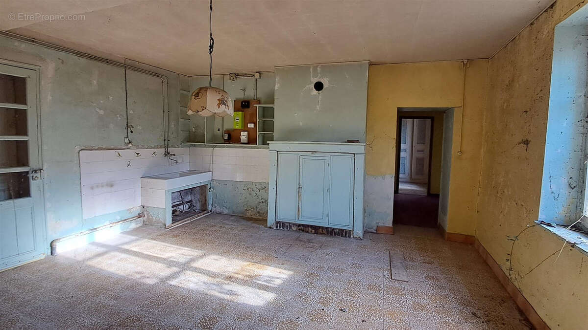 Maison de campagne a restaurer dans un hameau au calme - photo 7