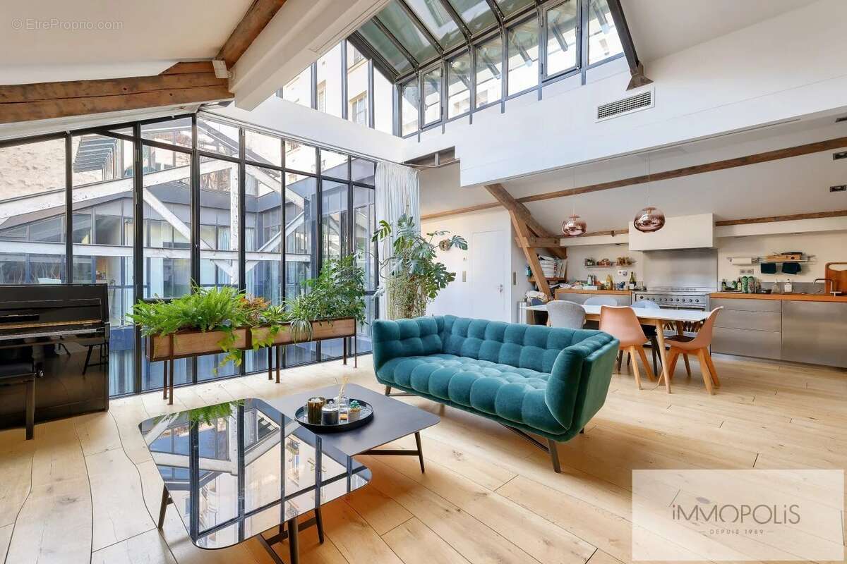 Appartement à PARIS-18E