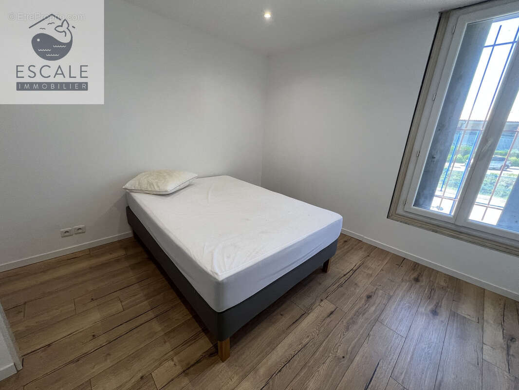 Vente maison vigneronne t5 en r+1 + garage a poussan - photo 14