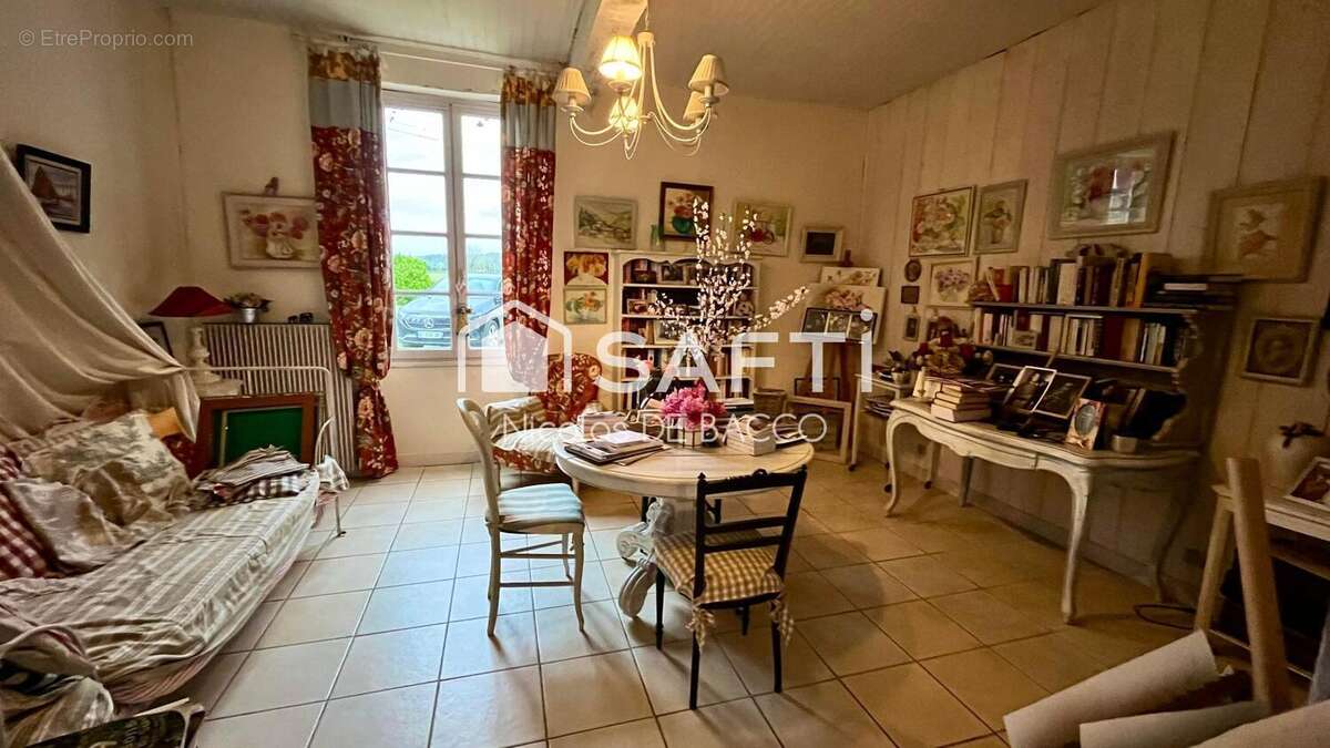 Maison 220 m² à Puch-D'agenais  - photo 4