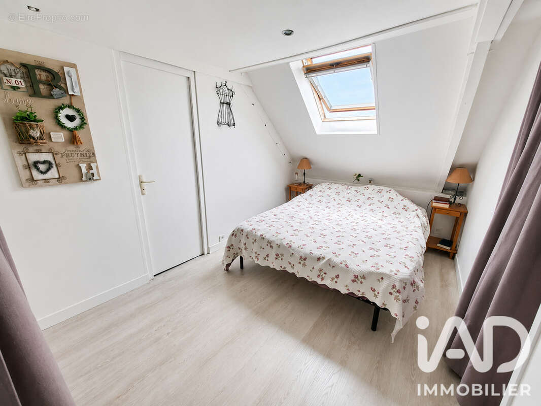 Maison 101 m² à Meillac  - photo 3