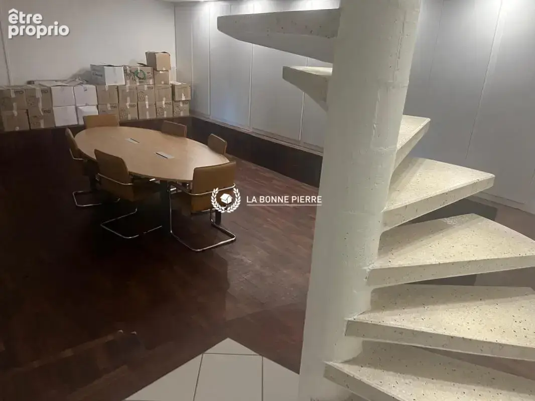 Exclusivité -- une opportunite a fort potentiel à vendre à v - photo 2