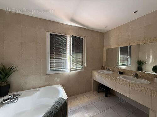 Maison à TOURNEFEUILLE