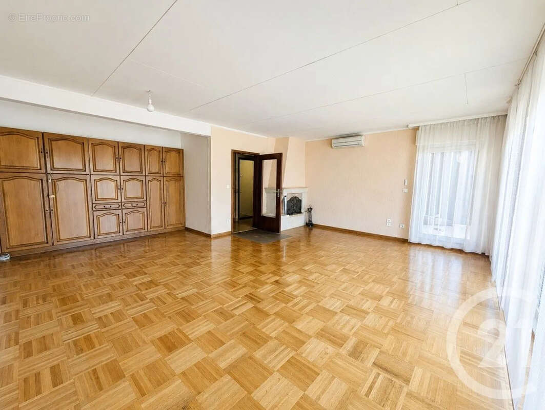 Maison 174 m² à Sarry  - photo 7