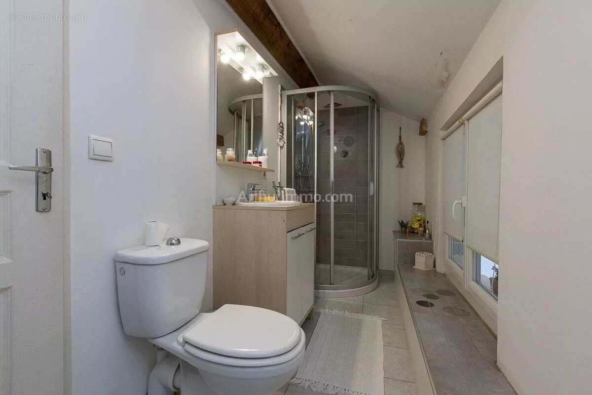 Maison à VIRIEU-LE-GRAND