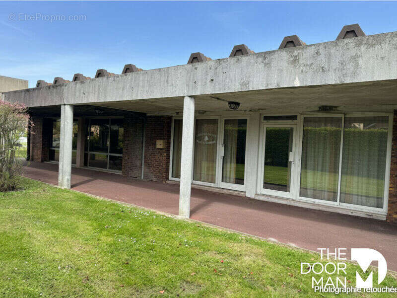 Commerce à MAUREPAS