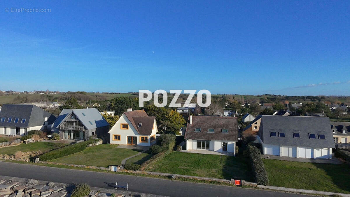 Maison à SAINT-PAIR-SUR-MER