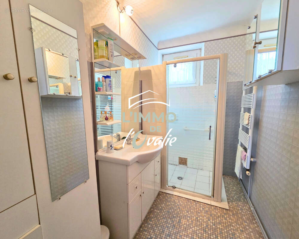 Maison à GAGNAC-SUR-CERE