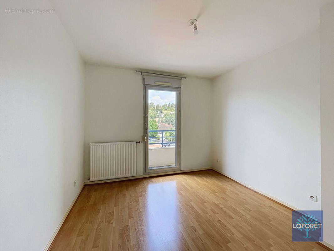 Appartement à NEUVILLE-SUR-SAONE