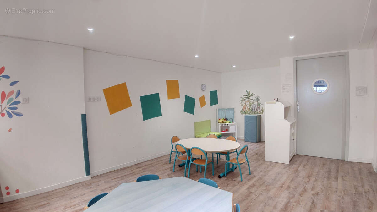 Commerce à VITROLLES