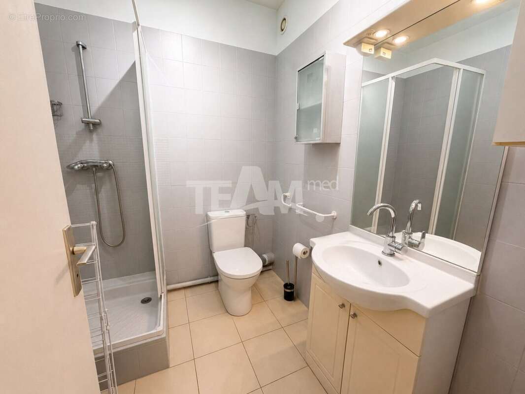 RARE, Au coeur du Centre ville, Joli Studio de 30m2 dont loggia de 8m2 - photo 8