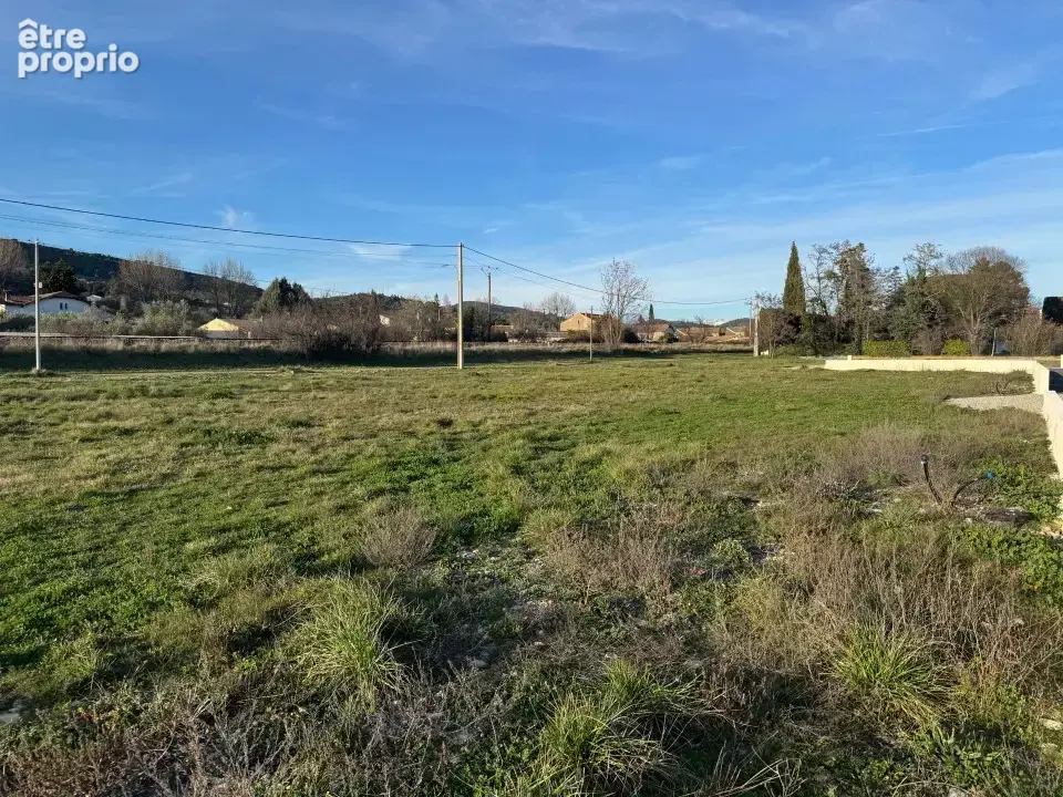 Terrain 892 m² à vendre à Peyruis (04310) - photo 2