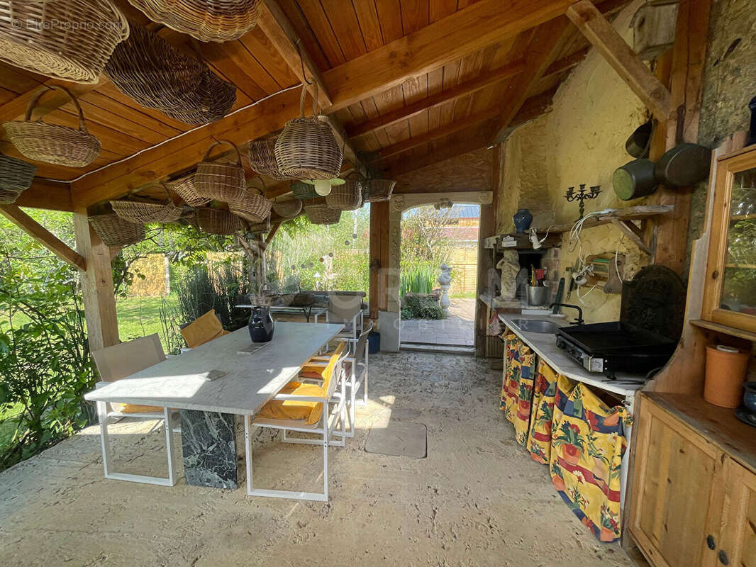 Maison à TOUCY