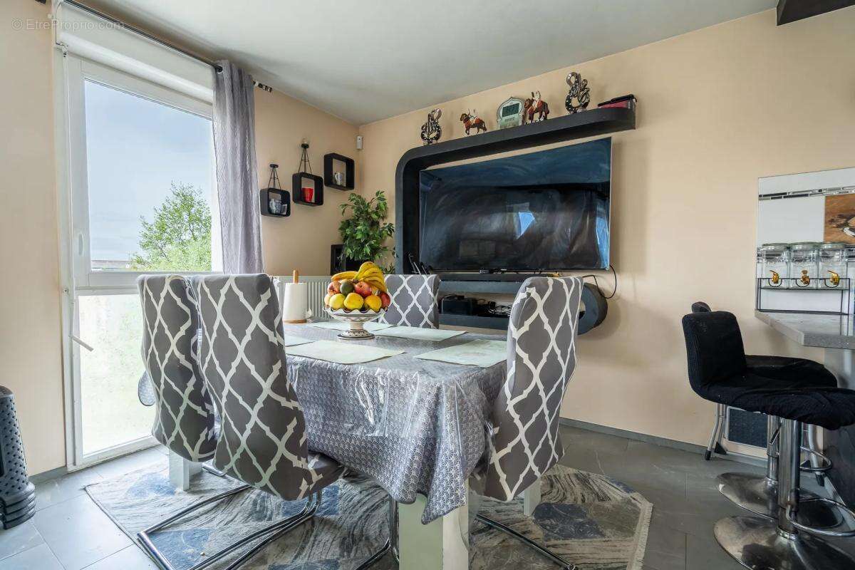 Appartement à STAINS