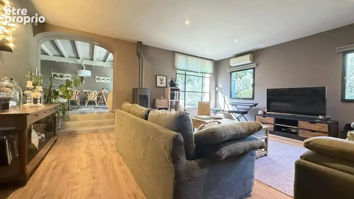 A FONTVIEILLE, en collines, Maison avec 5 chambres et piscine - photo 16