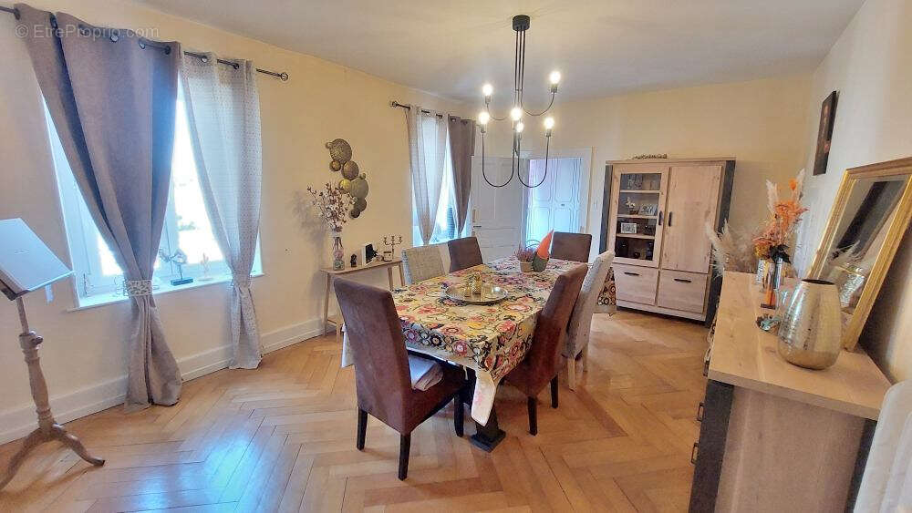 Maison à DAMPRICHARD