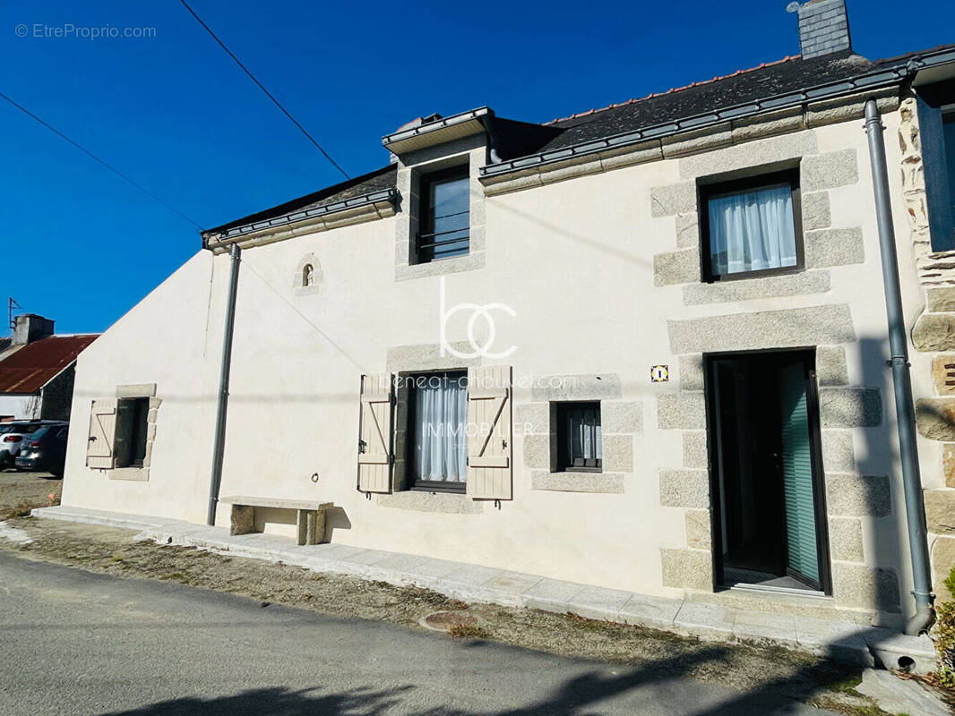 Maison à LE TOUR-DU-PARC