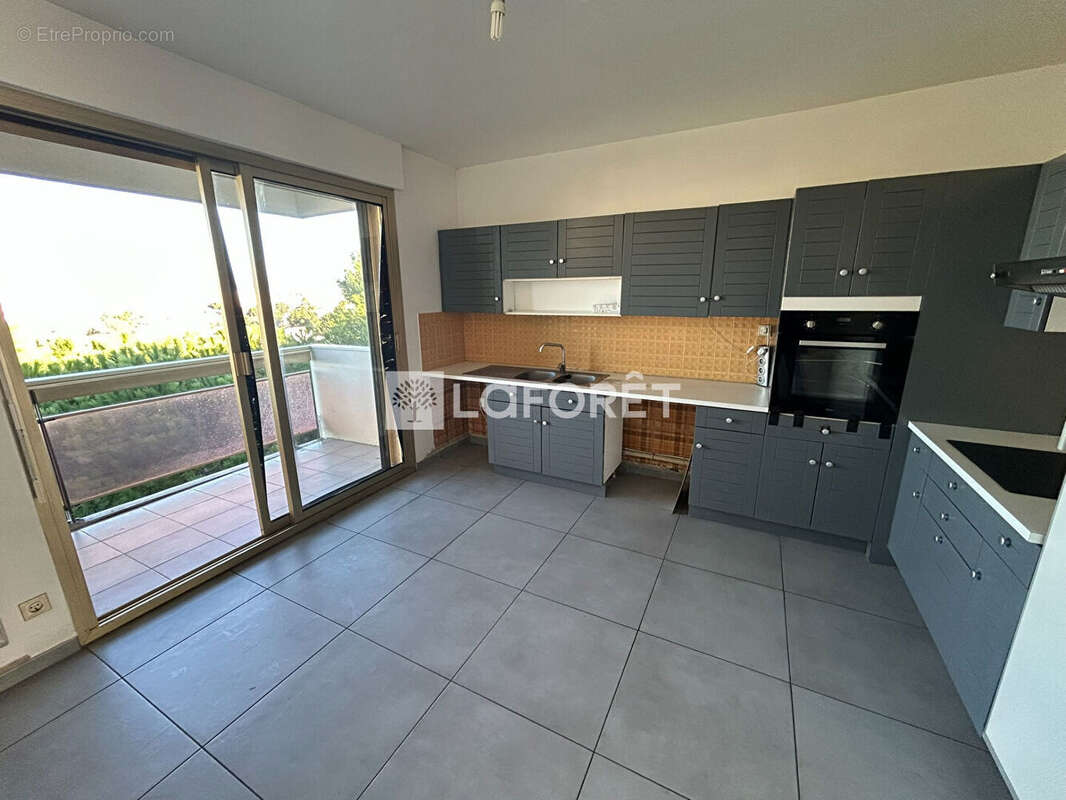 Grand T3 , 104 m2 , Cabot - photo 6