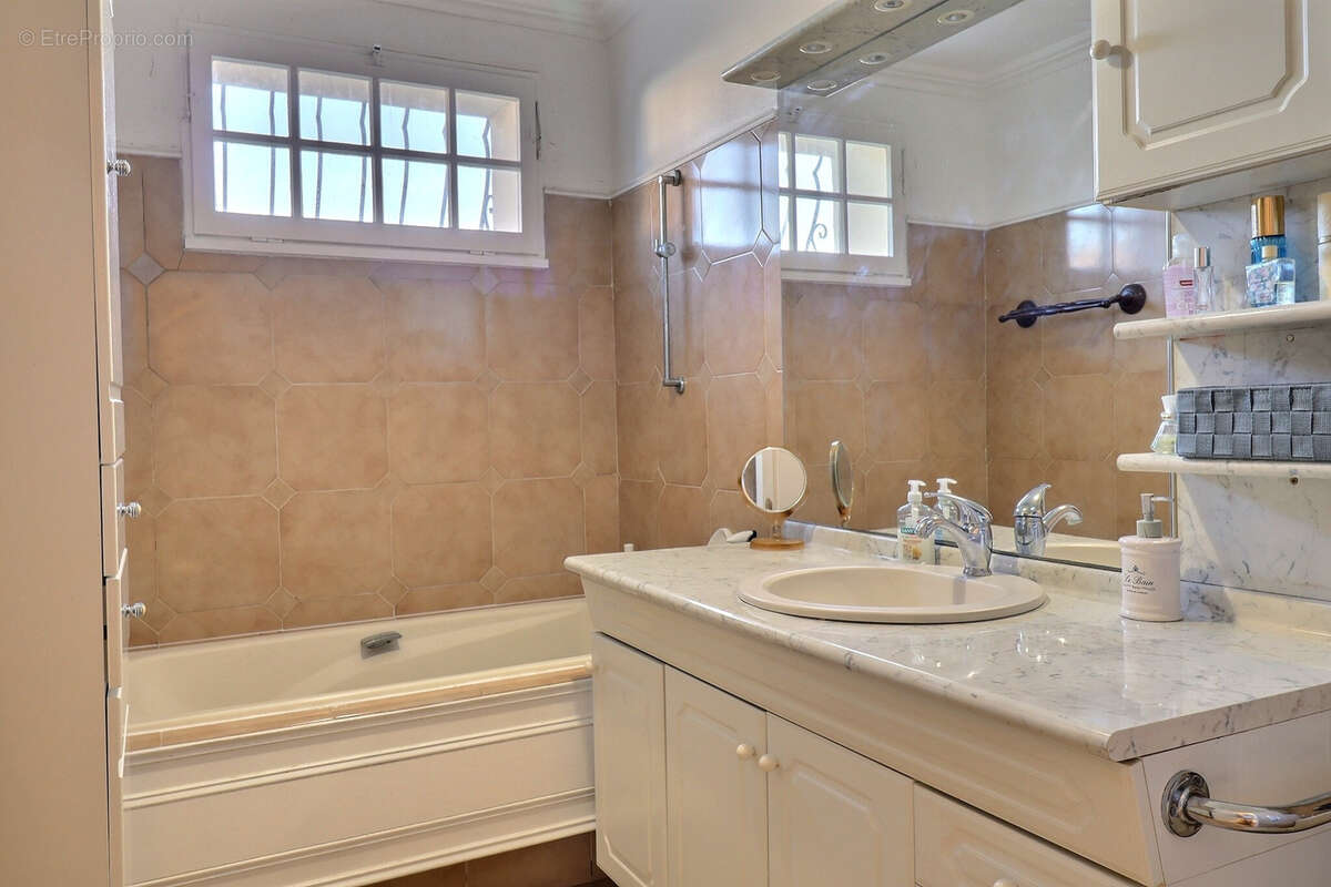 Maison à NAGES-ET-SOLORGUES