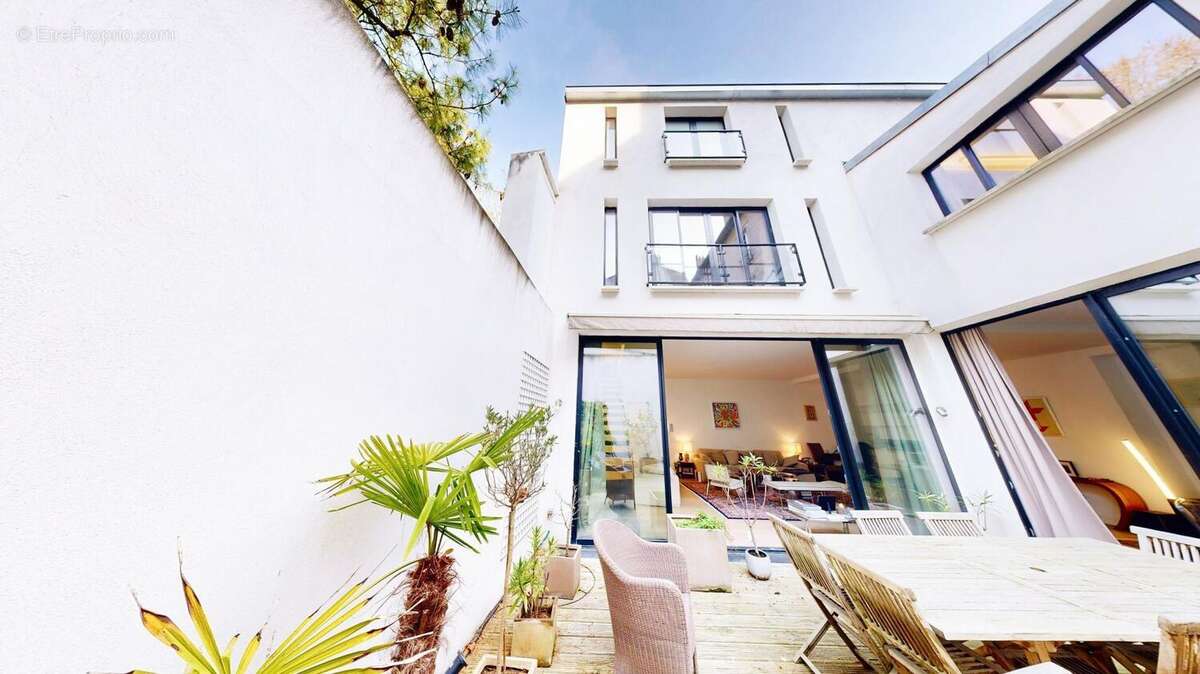 Maison à SAINT-CLOUD