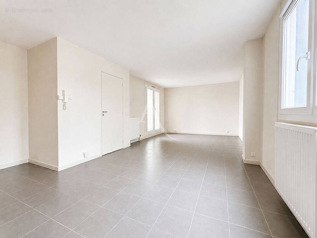 Appartement à FONTENAY-SOUS-BOIS