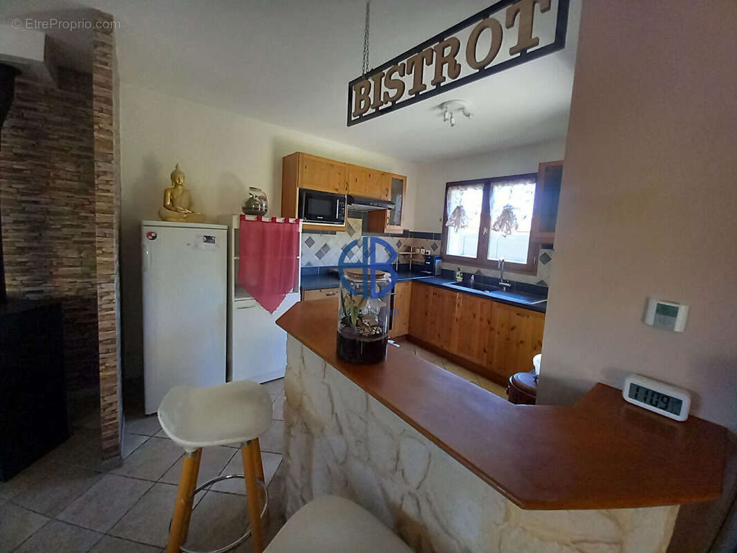 Coup de coeur assuré pour cette belle villa plain pied à visiter sans tarder - photo 8