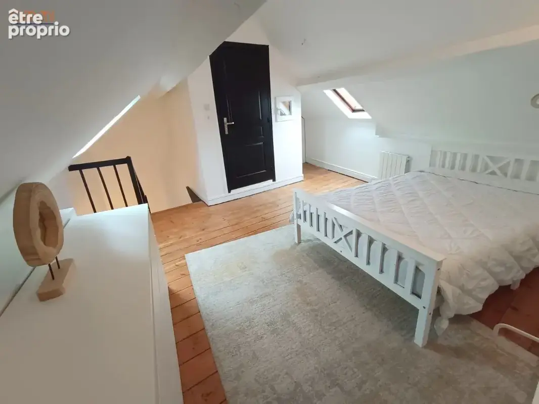 Maison rénovée 3 chambres et cour - photo 16
