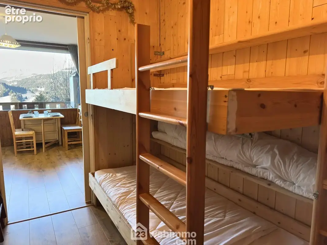 ce studio cabine fonctionnel est idéal pour un investissement locatif ou un pied-à-terre à la montagne.