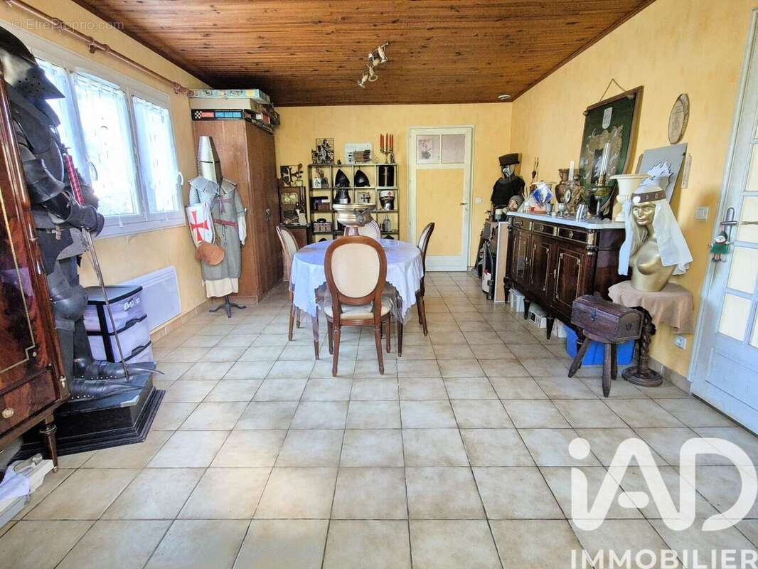 Photo 8 - Maison à AUSSILLON