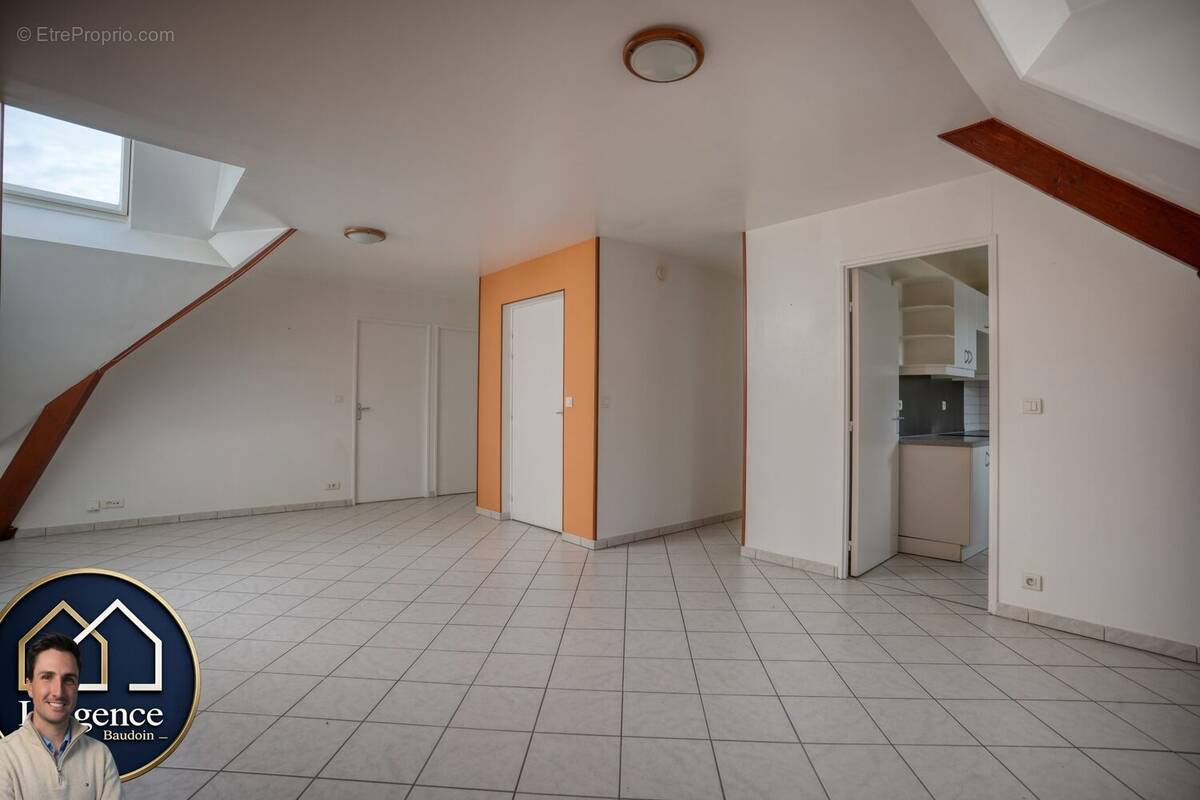 Appartement à EPERNON