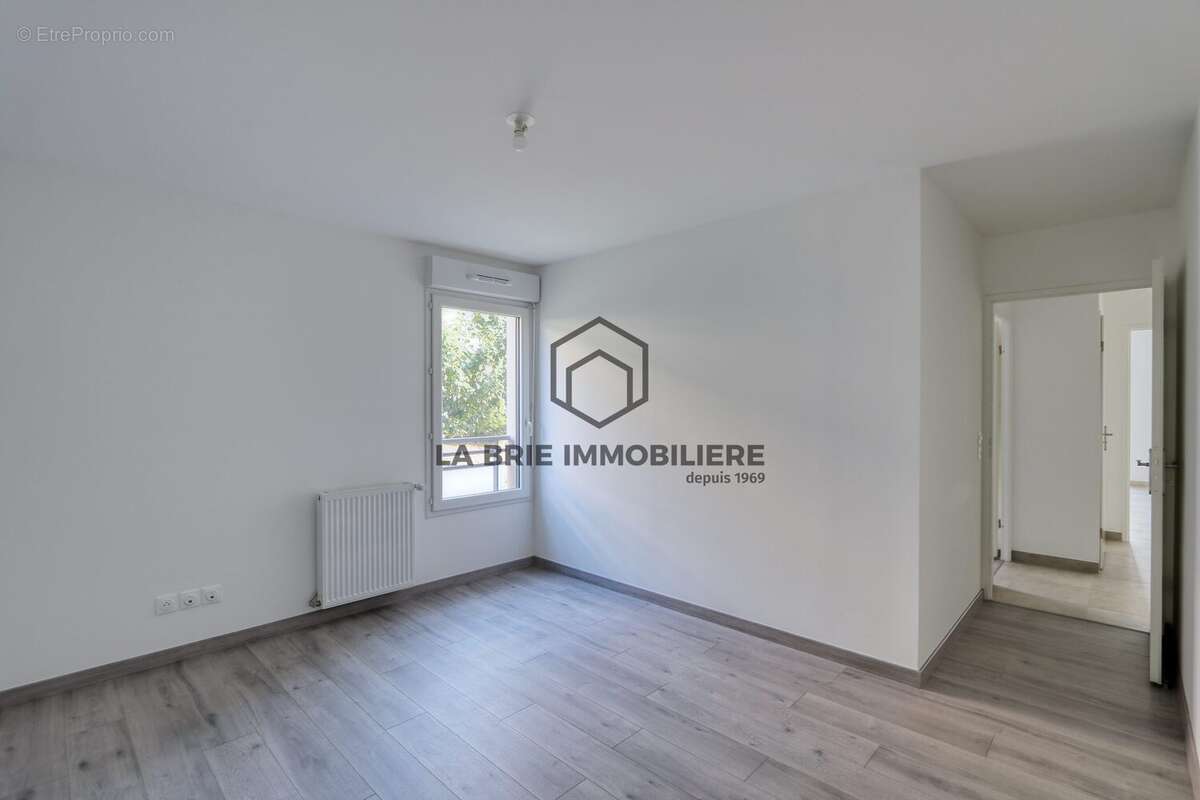 Appartement 66 m² à Mennecy  - photo 6