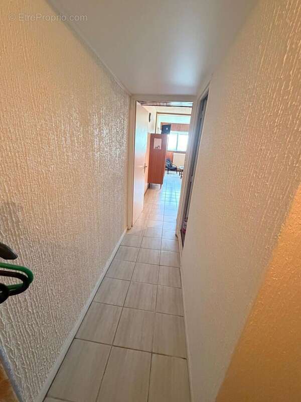 Appartement 39 m² à Besse-Et-Saint-Anastaise  - photo 7