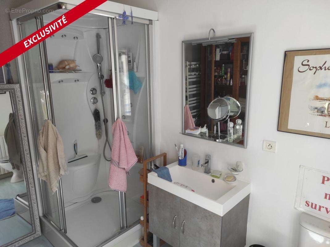 Maison à SAINT-JEAN-D'ANGELY