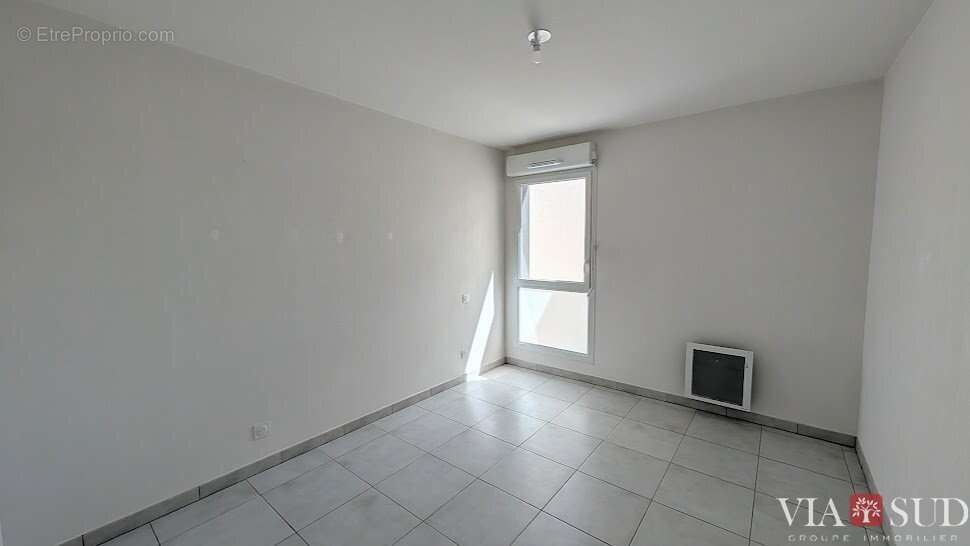 Béziers, Appartement de type 3, grande terrasse et parking - photo 8