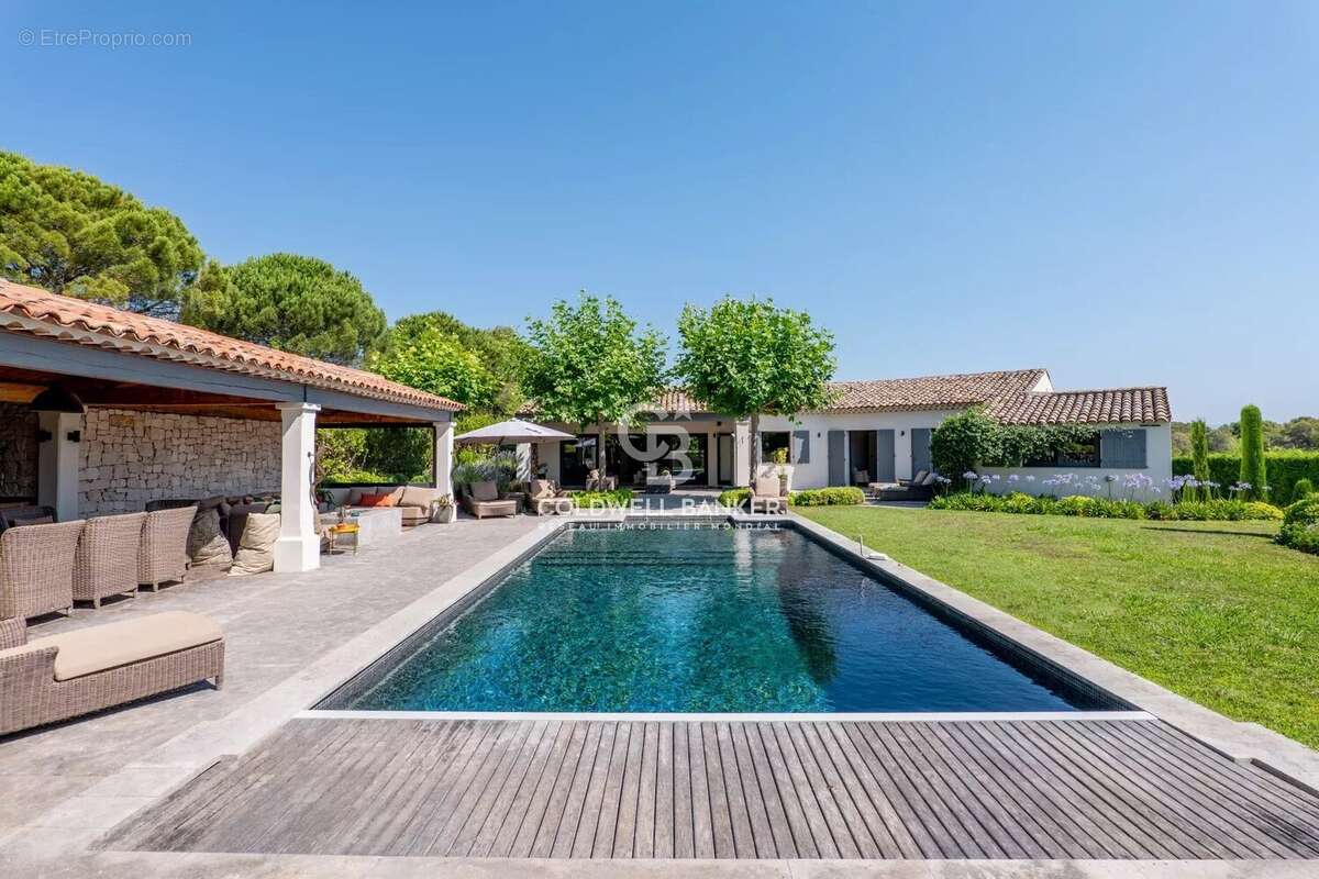 Maison à MOUGINS