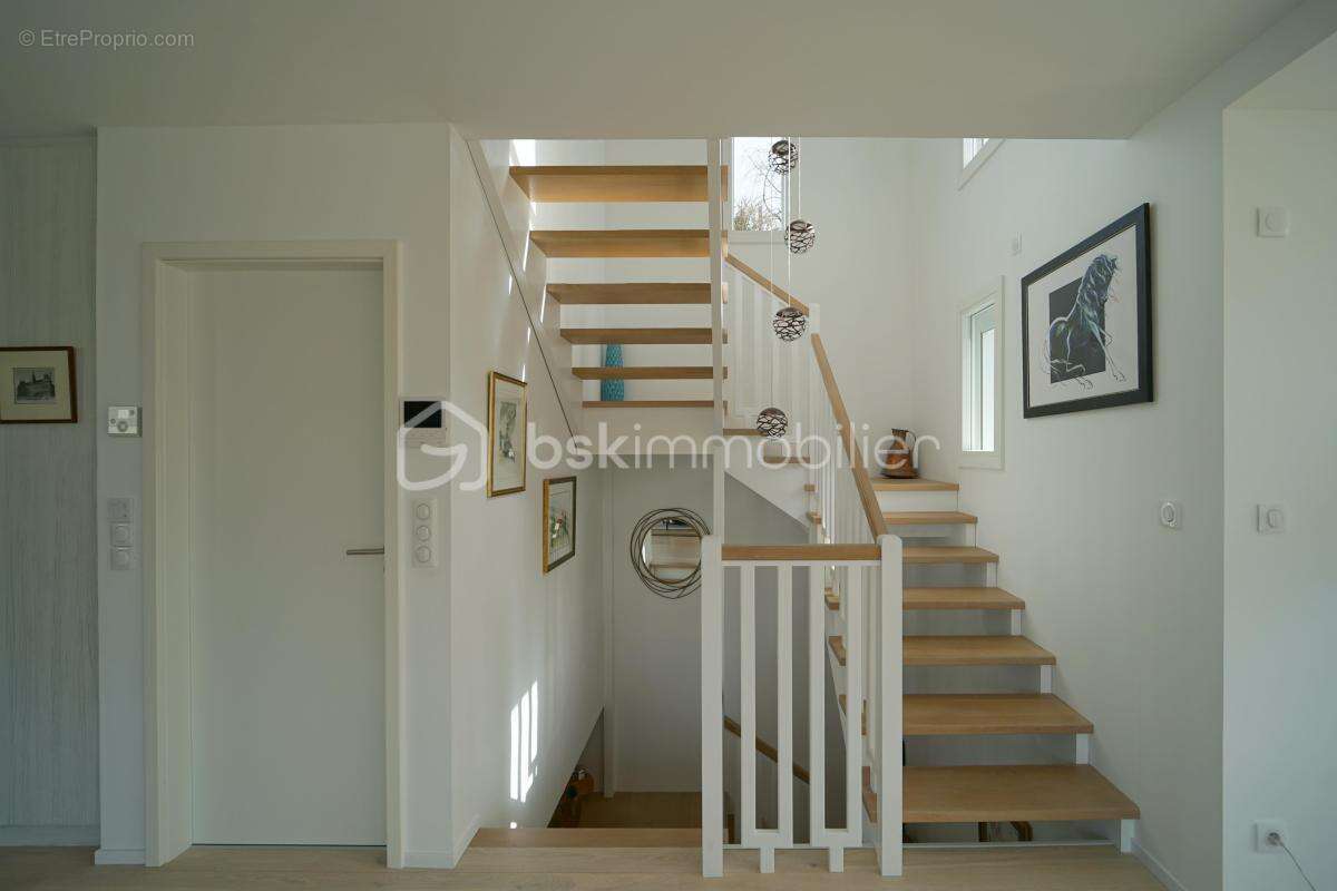 Maison à SAINT-JORIOZ