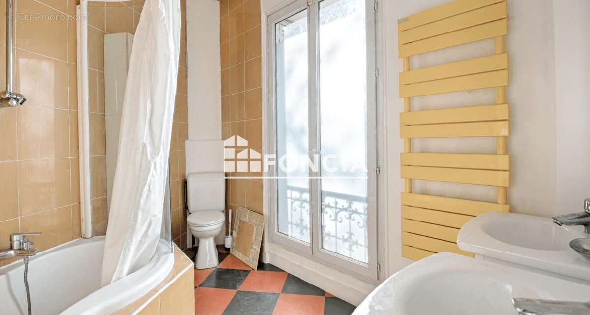 Appartement à PARIS-12E