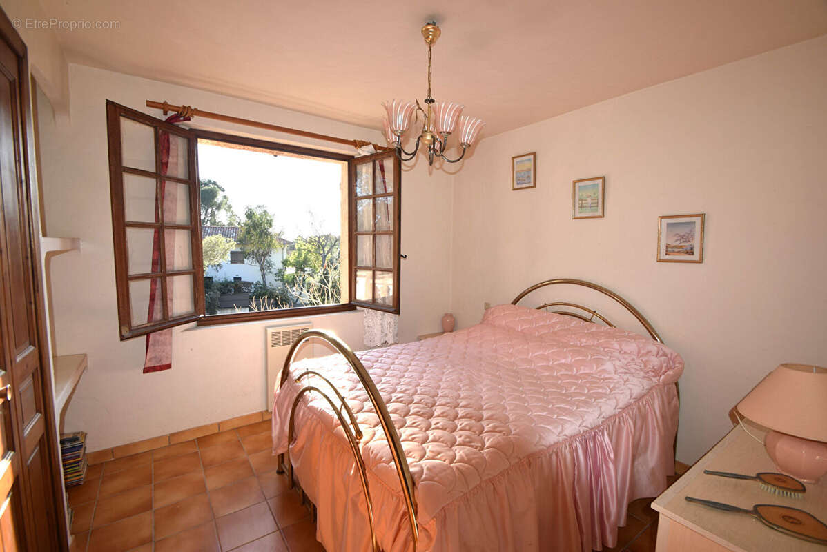 Maison à SAINT-RAPHAEL