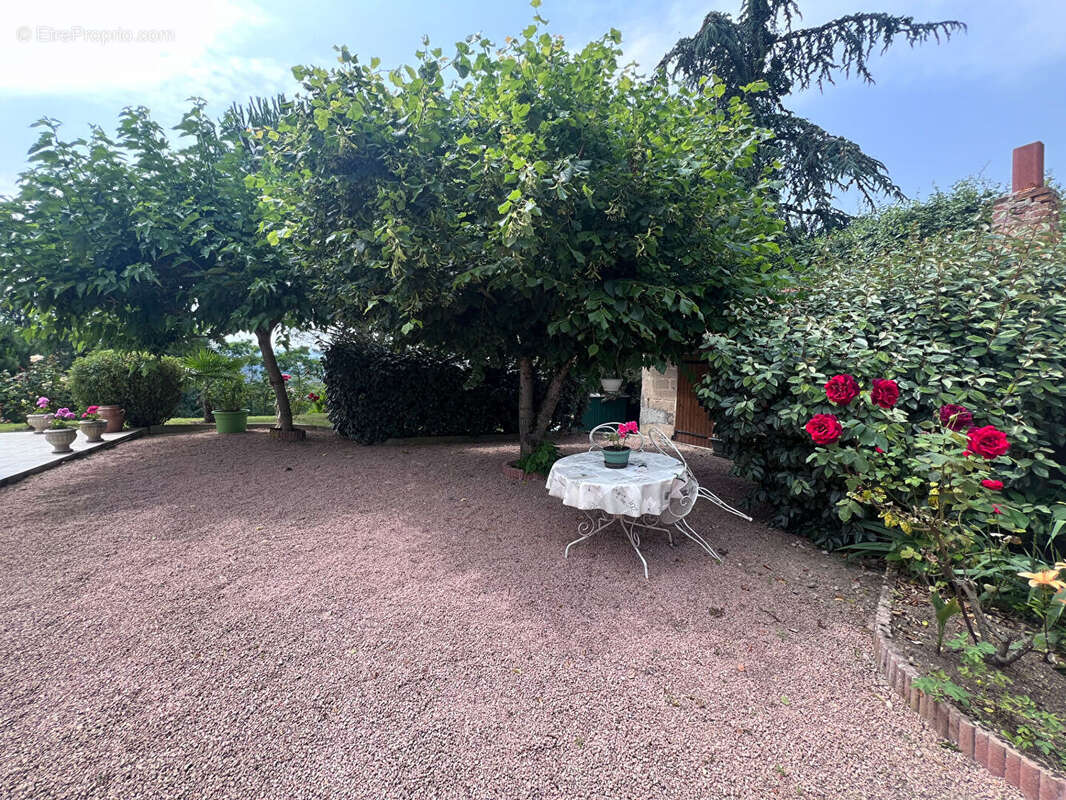 Maison à ESTIVAREILLES