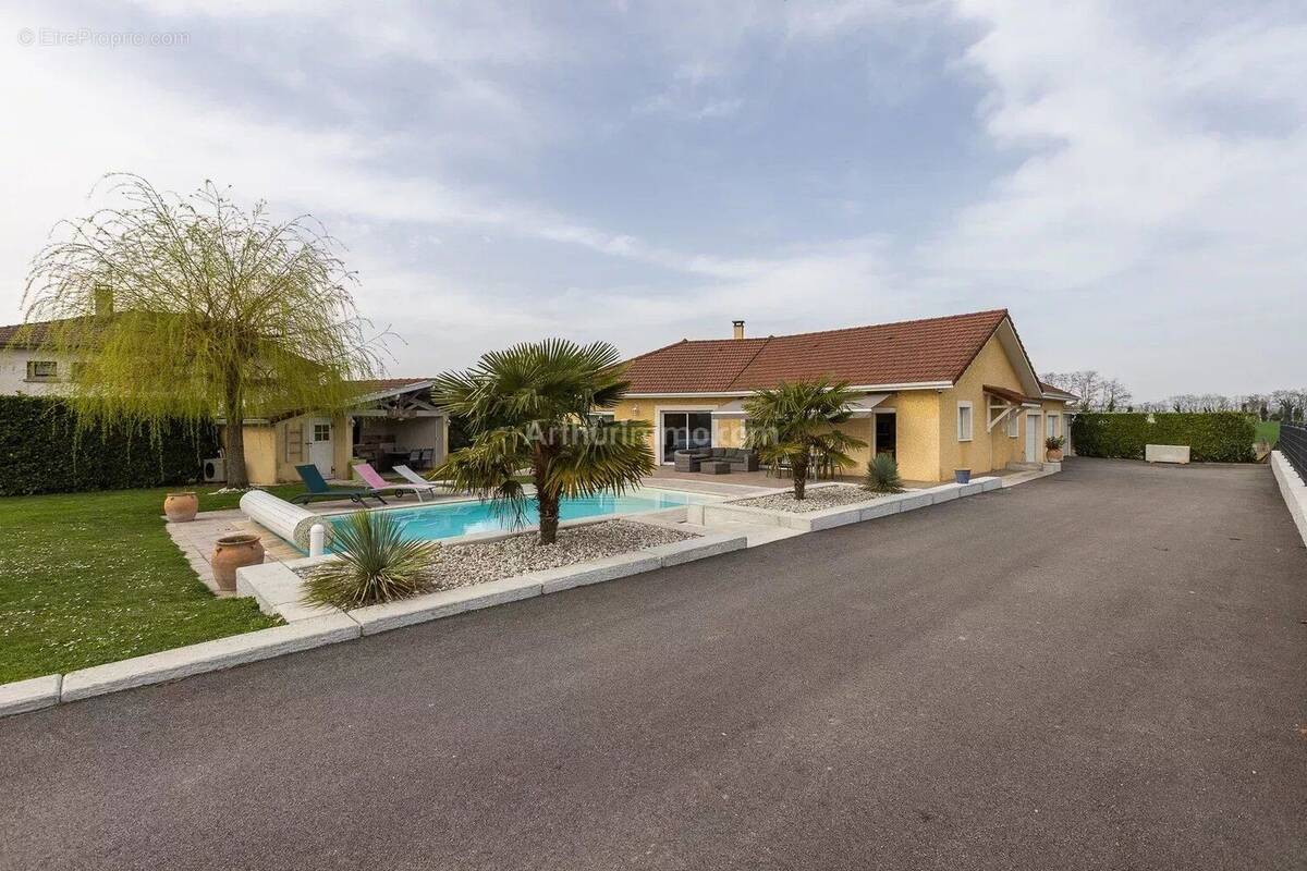Maison à VIGNIEU