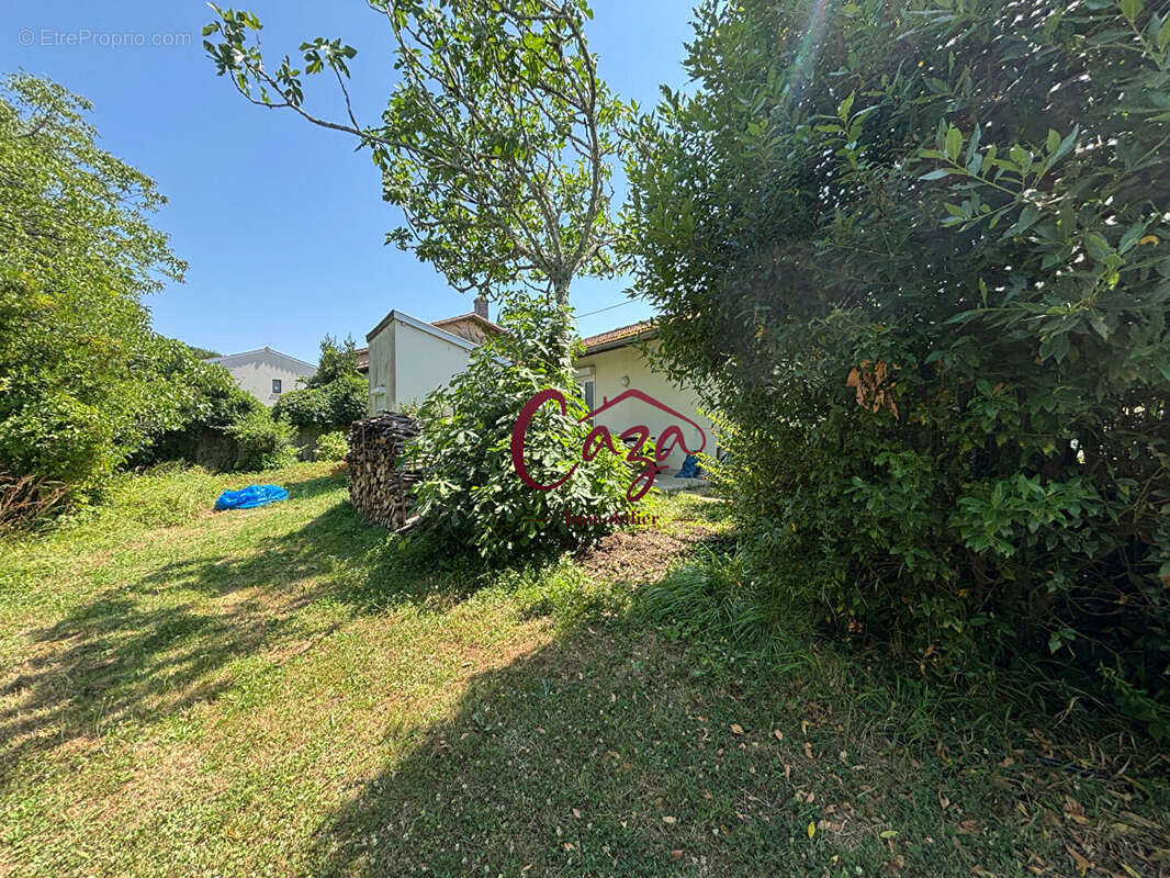 Maison à FARGUES-SAINT-HILAIRE