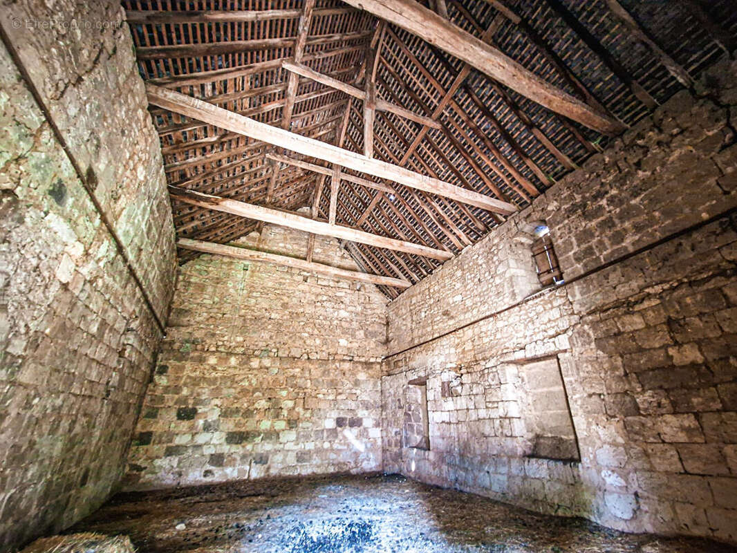 Maison à DOUE-LA-FONTAINE