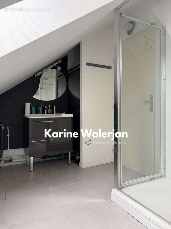Appartement à COURRIERES