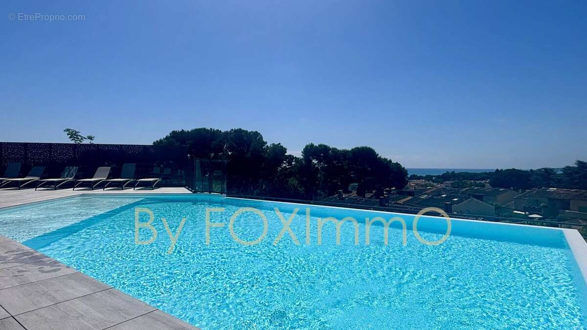 EXCLUSIF ! VILLENEUVE LOUBET - 2 Pièces - Résidence LUXE - Rooftop piscine avec vue mer - parking -calme - Faibles Charges - photo 11